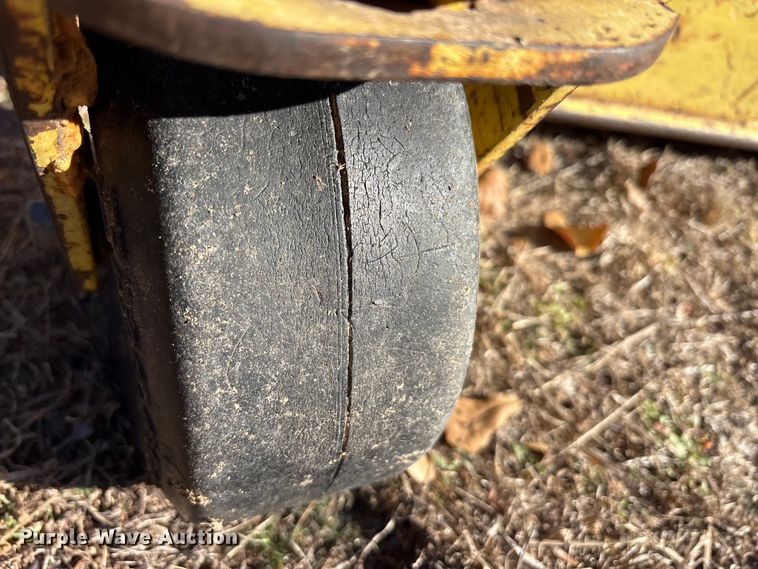 image for item EU0284 John Deere F935 lawn mower