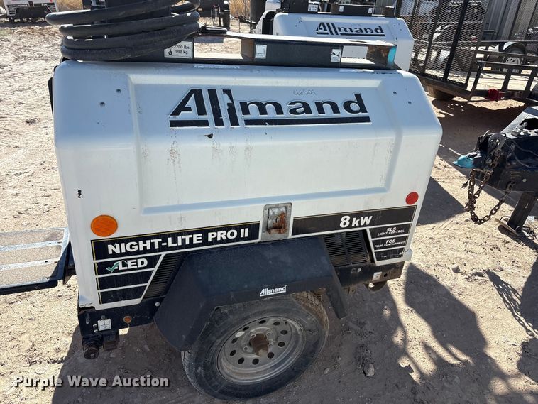 image for item EU4759 2018 Allmand Bros Inc Night Light Pro 2 V light plant