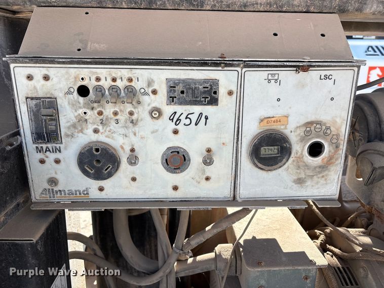 image for item EU4759 2018 Allmand Bros Inc Night Light Pro 2 V light plant