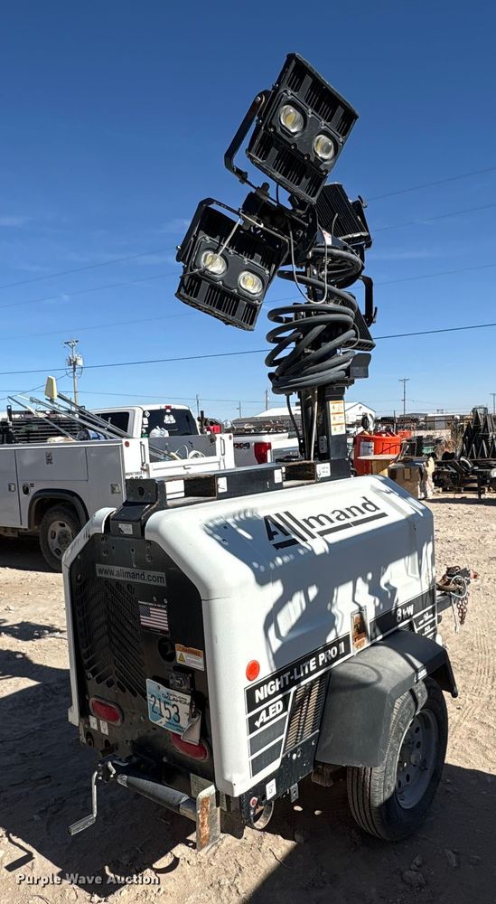 image for item EU4761 2018 Allmand Bros Inc Night Light Pro 2 V light plant