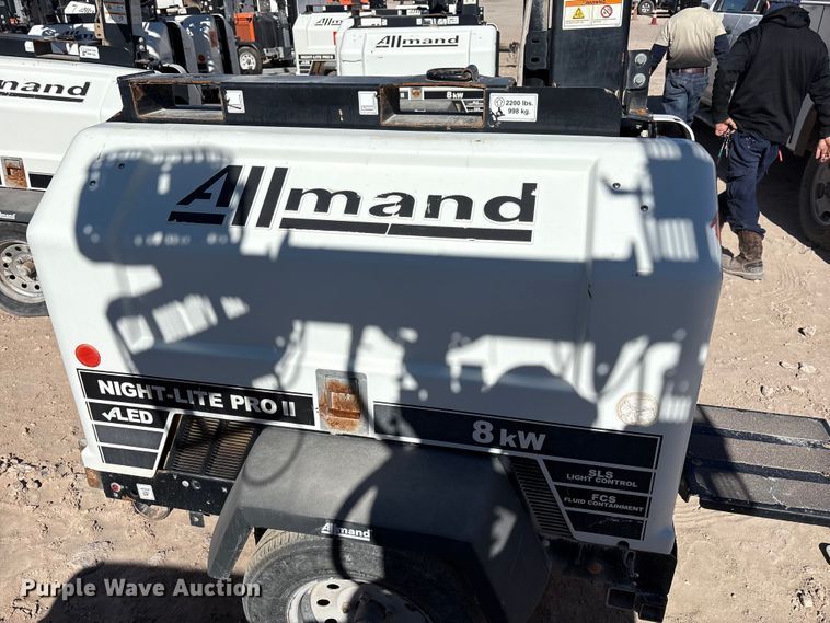 image for item EU4761 2018 Allmand Bros Inc Night Light Pro 2 V light plant