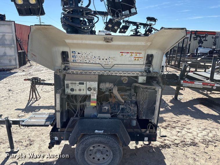 image for item EU4761 2018 Allmand Bros Inc Night Light Pro 2 V light plant