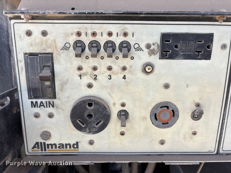 image for item EU4761 2018 Allmand Bros Inc Night Light Pro 2 V light plant