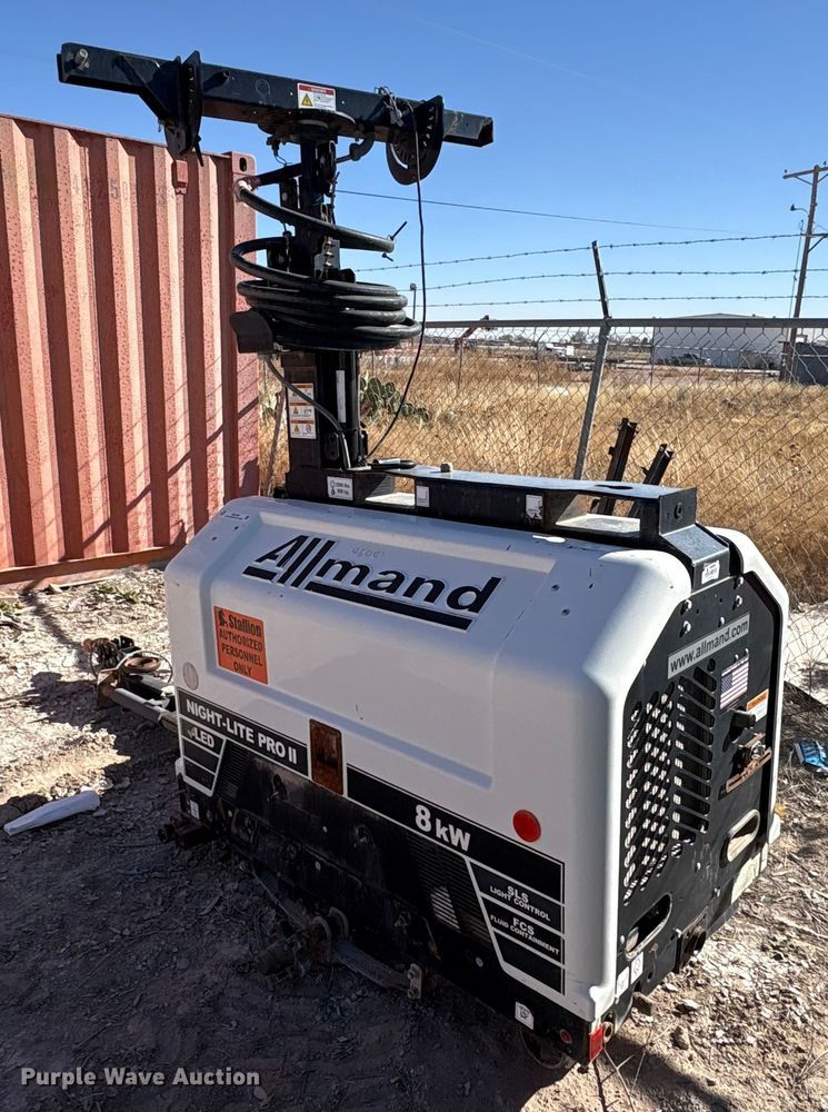 image for item EU4762 2018 Allmand Bros Inc. Night Light Pro 2 V light plant