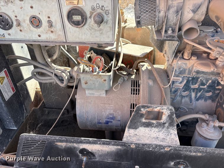 image for item EU4762 2018 Allmand Bros Inc. Night Light Pro 2 V light plant