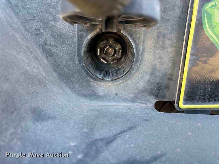 image for item EU4786 2022 Chevrolet Silverado 2500HD Crew Cab pickup truck