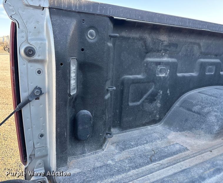 image for item EU4786 2022 Chevrolet Silverado 2500HD Crew Cab pickup truck