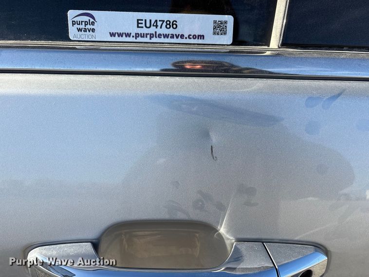 image for item EU4786 2022 Chevrolet Silverado 2500HD Crew Cab pickup truck