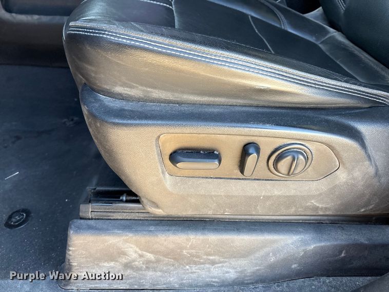 image for item EU4786 2022 Chevrolet Silverado 2500HD Crew Cab pickup truck