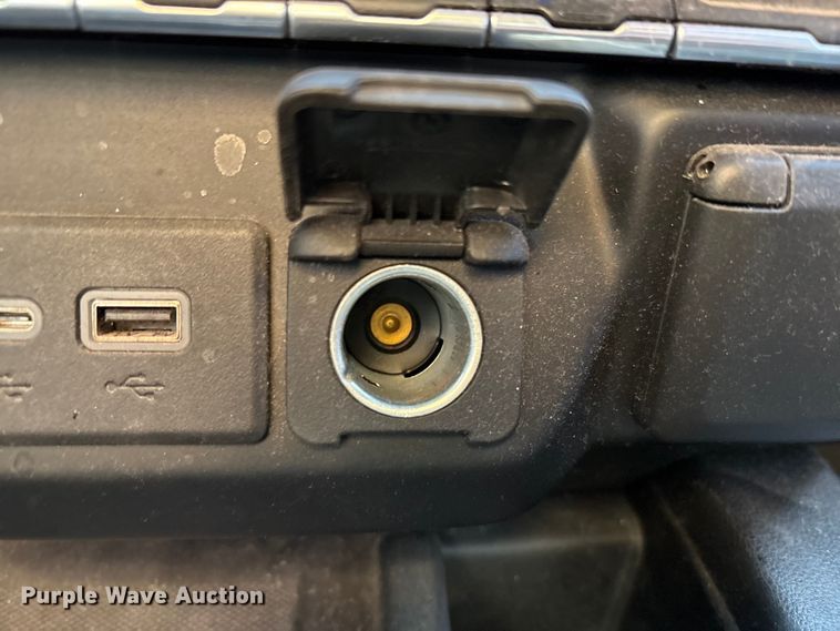 image for item EU4786 2022 Chevrolet Silverado 2500HD Crew Cab pickup truck