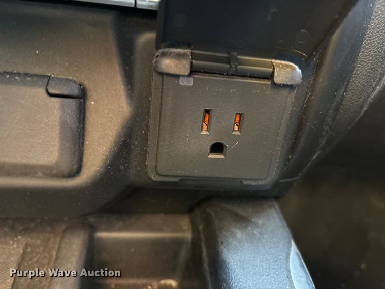 image for item EU4786 2022 Chevrolet Silverado 2500HD Crew Cab pickup truck