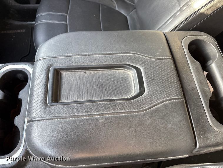 image for item EU4786 2022 Chevrolet Silverado 2500HD Crew Cab pickup truck