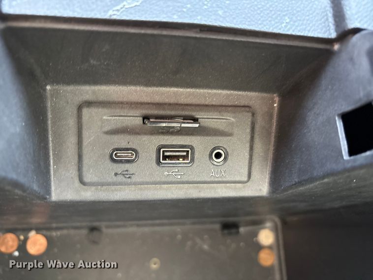 image for item EU4786 2022 Chevrolet Silverado 2500HD Crew Cab pickup truck