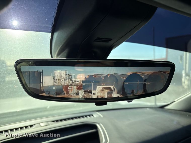 image for item EU4786 2022 Chevrolet Silverado 2500HD Crew Cab pickup truck