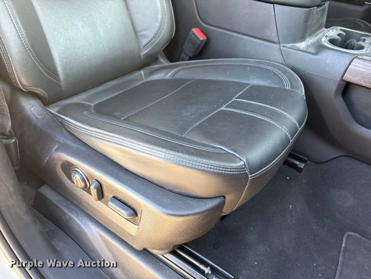 image for item EU4786 2022 Chevrolet Silverado 2500HD Crew Cab pickup truck