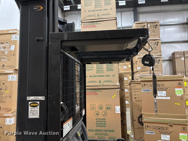 image for item EU4788 2017 Crown SP3520-30 order picker