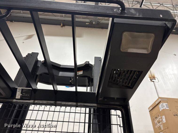 image for item EU4788 2017 Crown SP3520-30 order picker