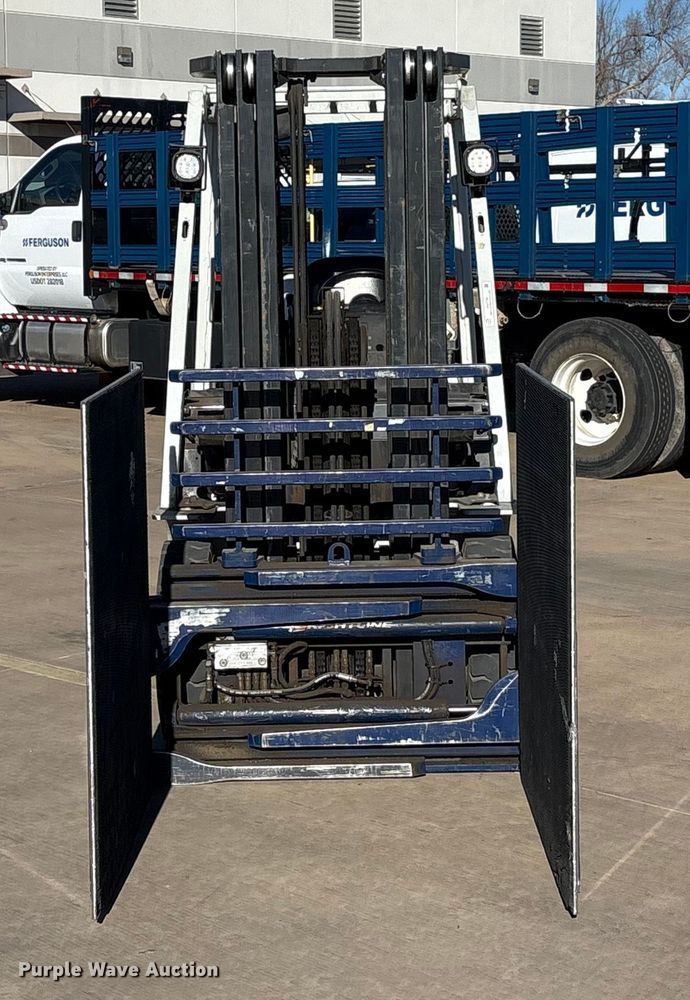 image for item EU4789 2015 Nissan PF50 forklift