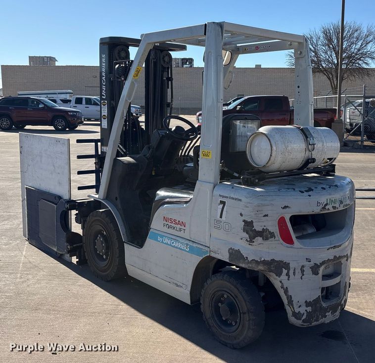 image for item EU4789 2015 Nissan PF50 forklift