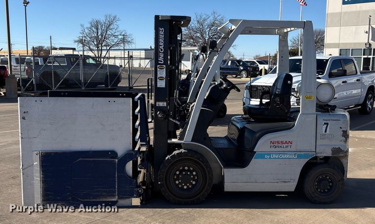 image for item EU4789 2015 Nissan PF50 forklift