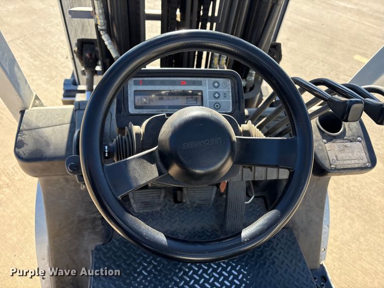 image for item EU4789 2015 Nissan PF50 forklift