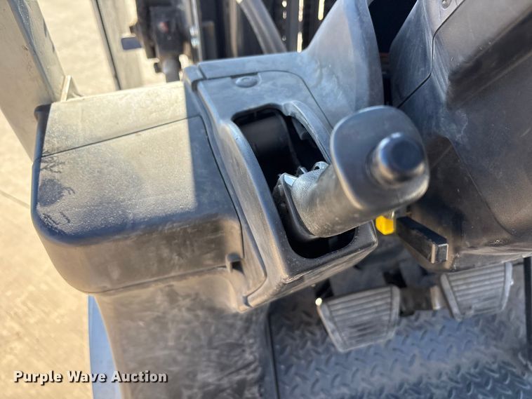 image for item EU4789 2015 Nissan PF50 forklift