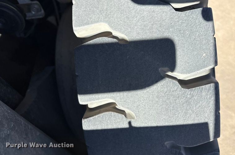 image for item EU4789 2015 Nissan PF50 forklift