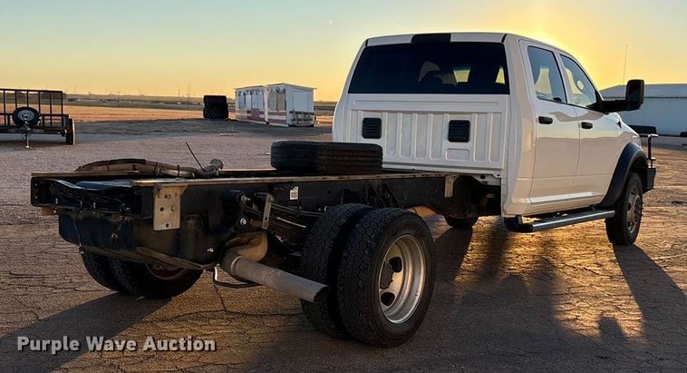 image for item EU4792 2016 RAM 5500HD truck cab and chassis