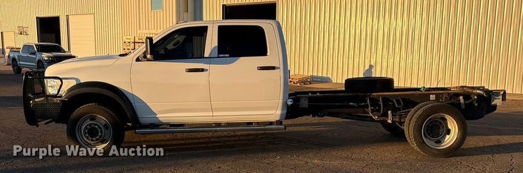 image for item EU4792 2016 RAM 5500HD truck cab and chassis