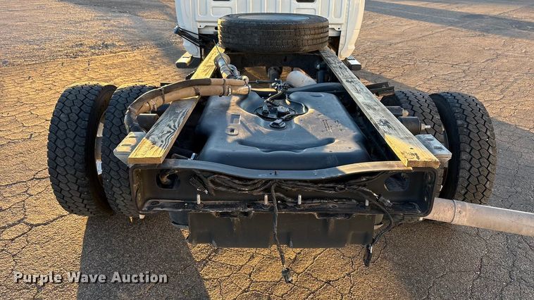 image for item EU4792 2016 RAM 5500HD truck cab and chassis