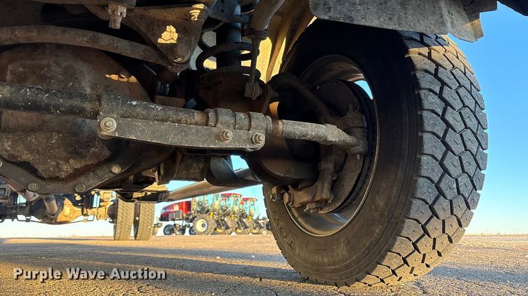 image for item EU4792 2016 RAM 5500HD truck cab and chassis