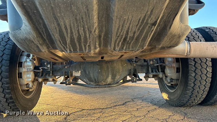 image for item EU4792 2016 RAM 5500HD truck cab and chassis