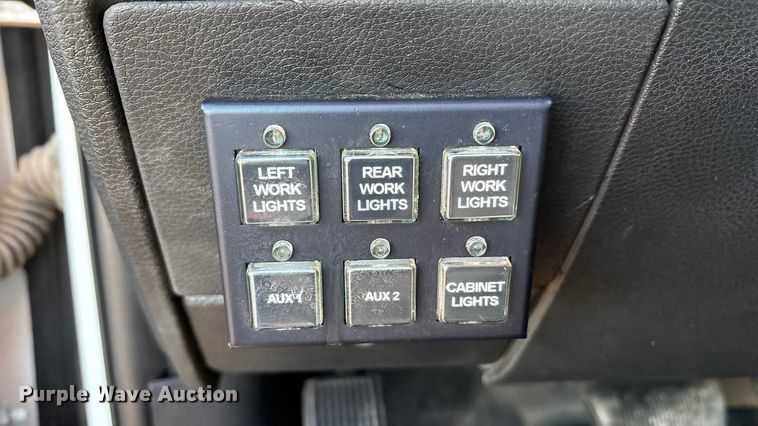 image for item EU4792 2016 RAM 5500HD truck cab and chassis