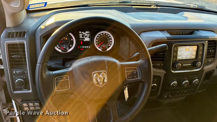 image for item EU4792 2016 RAM 5500HD truck cab and chassis