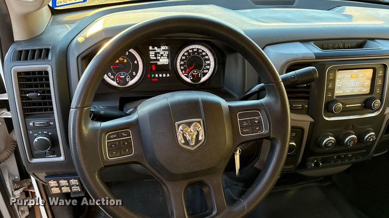 image for item EU4792 2016 RAM 5500HD truck cab and chassis