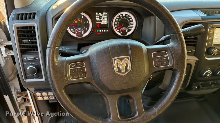 image for item EU4792 2016 RAM 5500HD truck cab and chassis