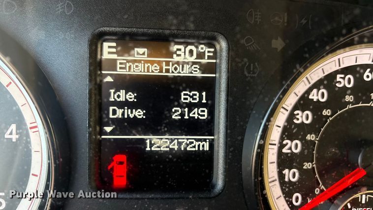 image for item EU4792 2016 RAM 5500HD truck cab and chassis