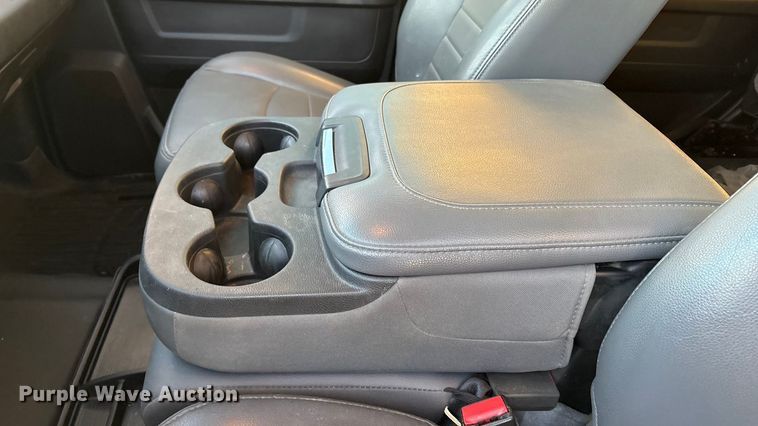 image for item EU4792 2016 RAM 5500HD truck cab and chassis