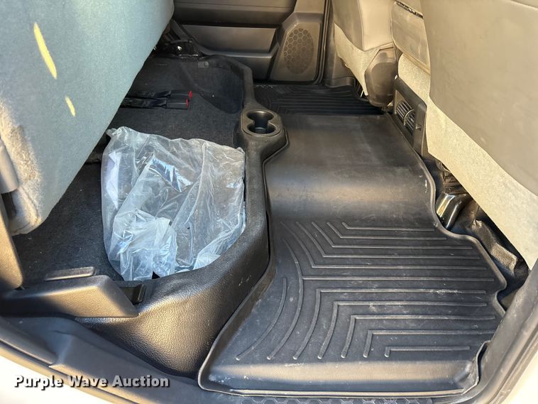 image for item EU4792 2016 RAM 5500HD truck cab and chassis