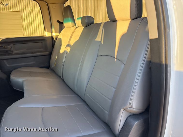 image for item EU4792 2016 RAM 5500HD truck cab and chassis