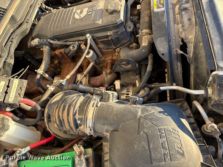 image for item EU4792 2016 RAM 5500HD truck cab and chassis