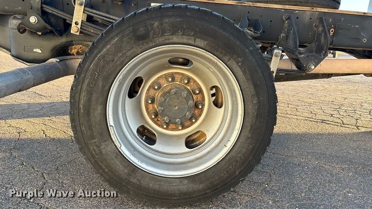 image for item EU4792 2016 RAM 5500HD truck cab and chassis