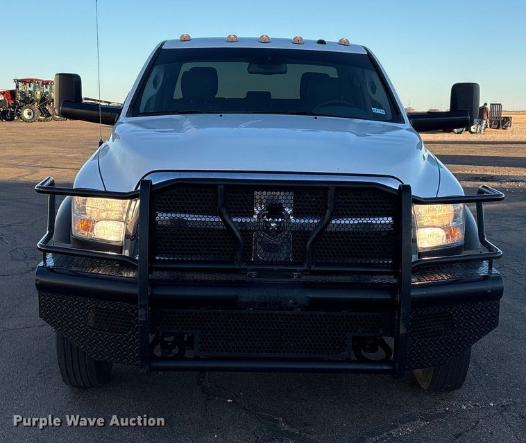 image for item EU4793 2016 RAM 5500HD truck cab and chassis