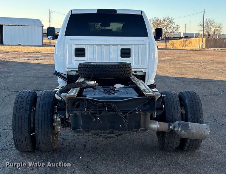 image for item EU4793 2016 RAM 5500HD truck cab and chassis