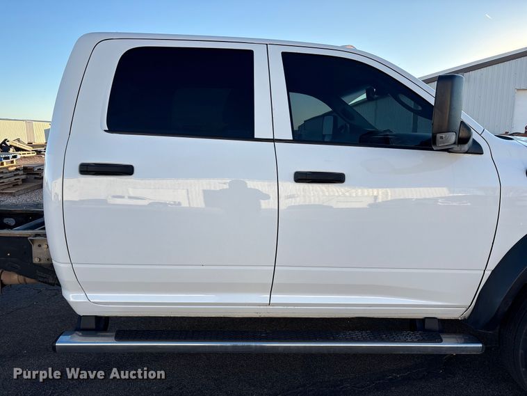 image for item EU4793 2016 RAM 5500HD truck cab and chassis