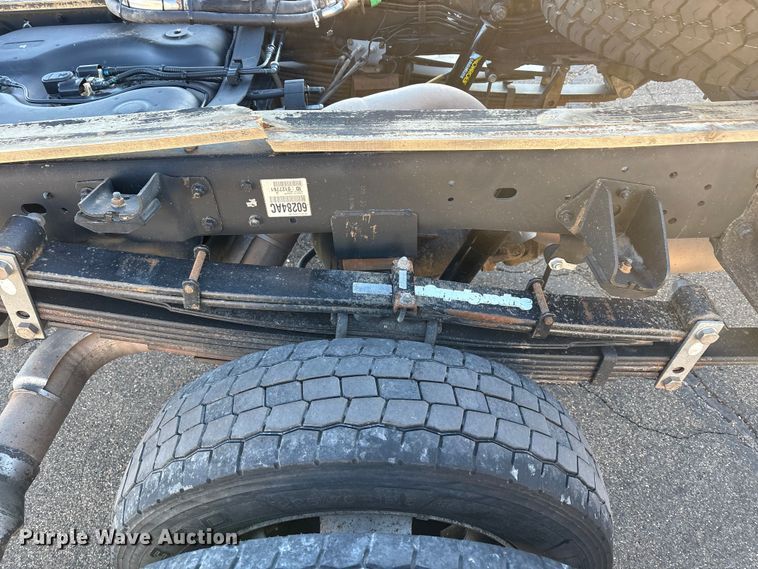 image for item EU4793 2016 RAM 5500HD truck cab and chassis