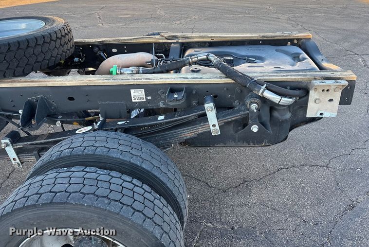 image for item EU4793 2016 RAM 5500HD truck cab and chassis