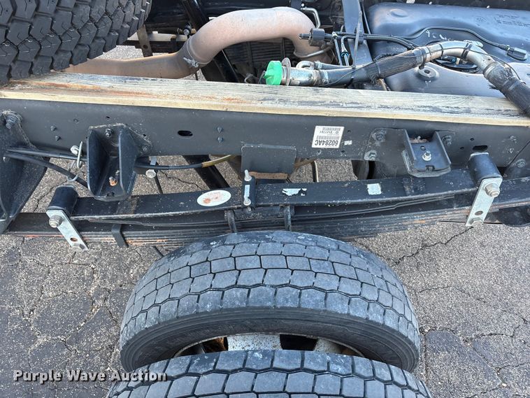 image for item EU4793 2016 RAM 5500HD truck cab and chassis