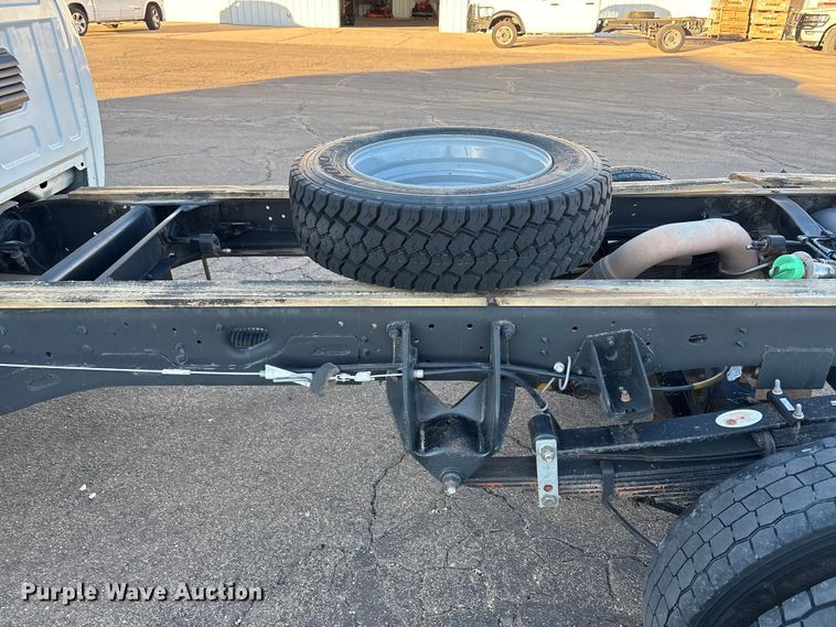 image for item EU4793 2016 RAM 5500HD truck cab and chassis