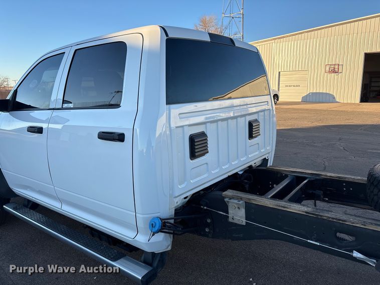 image for item EU4793 2016 RAM 5500HD truck cab and chassis